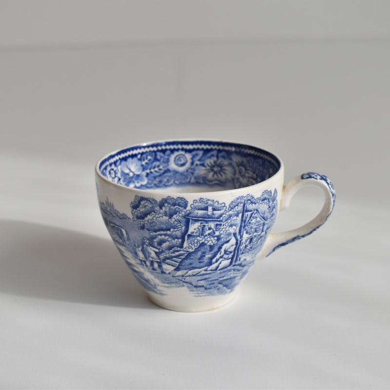 Vintage Cup: Midwinter