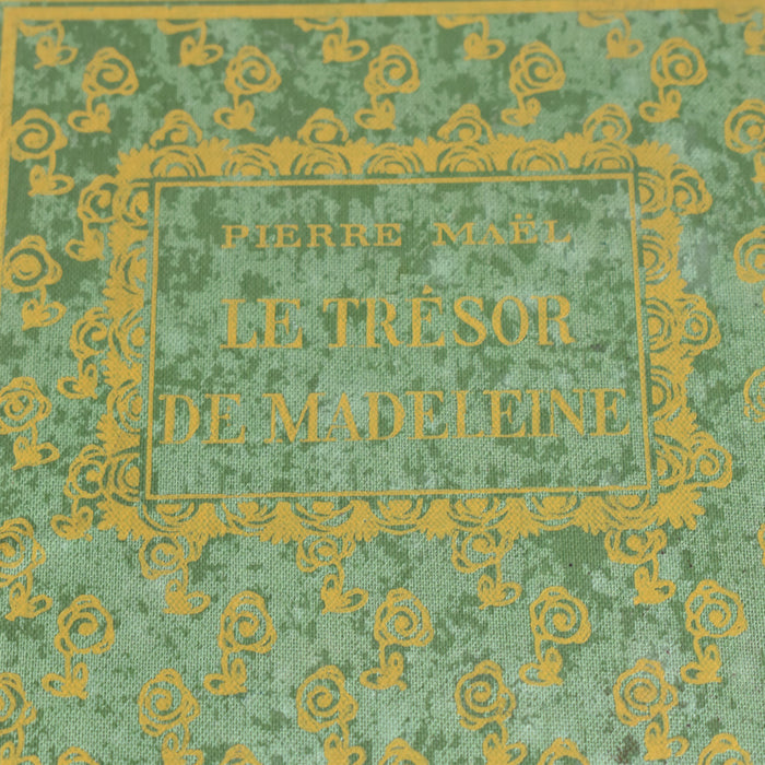 アンティーク本　Le Trésor de Madelaine (1923年発行）