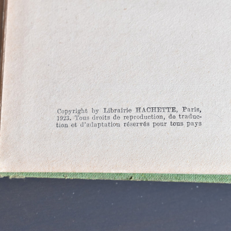Antique book: Le Trésor de Madelaine (published 1923)
