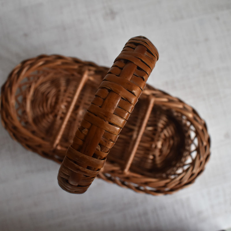 For vintage basket bottles