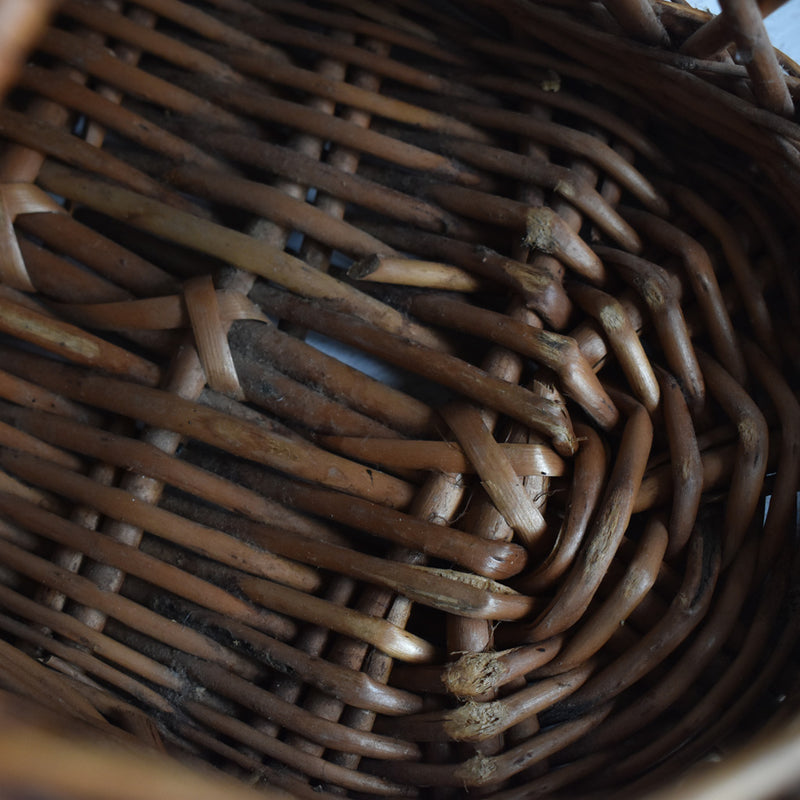 For vintage basket bottles