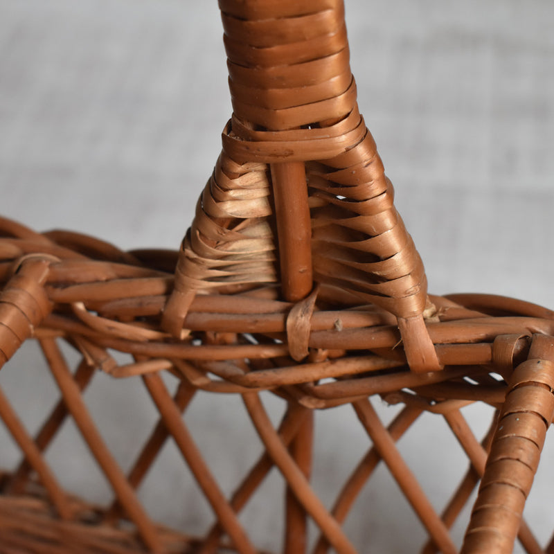 For vintage basket bottles