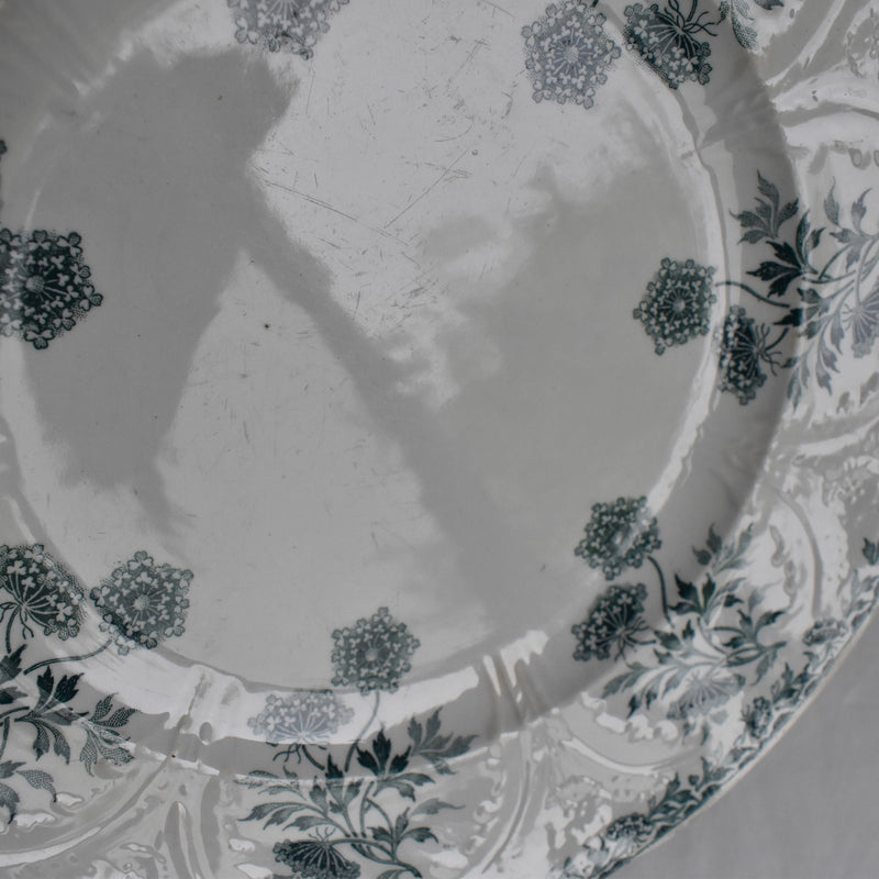 Antique Plate Saint-Amand Moscou B