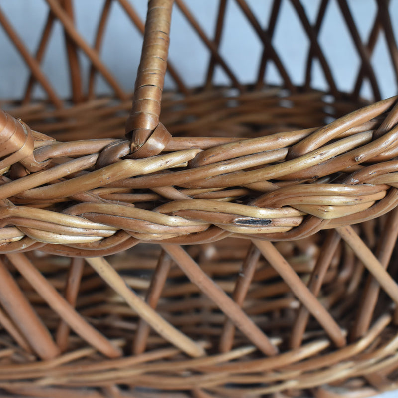 For vintage basket bottles
