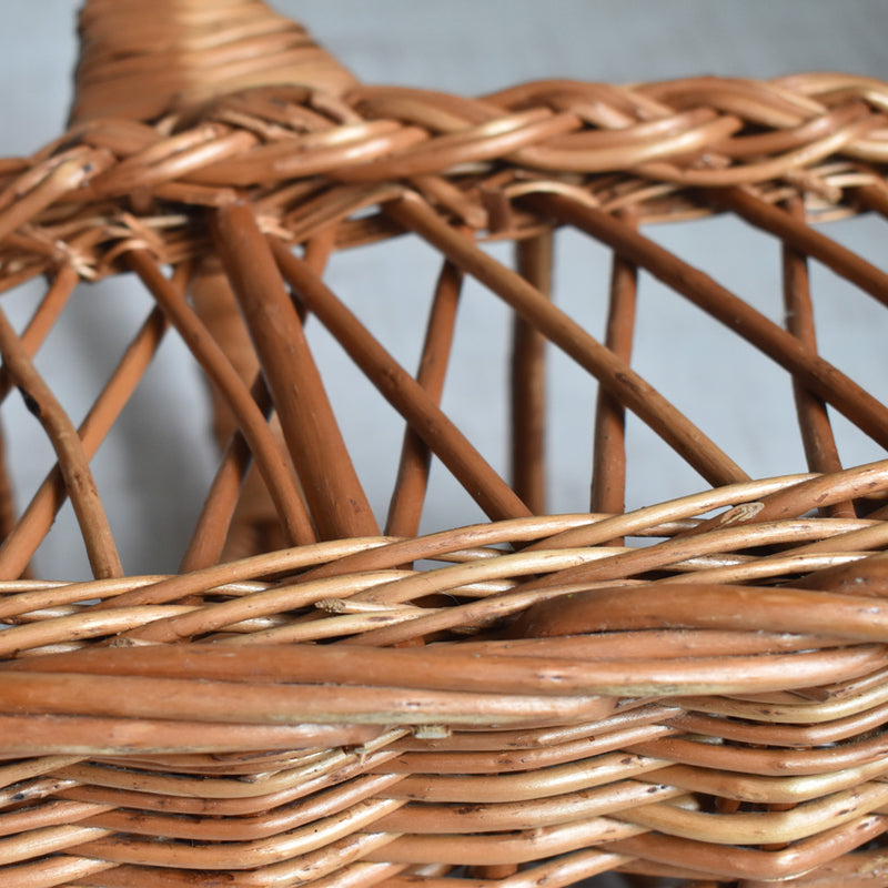 For vintage basket bottles