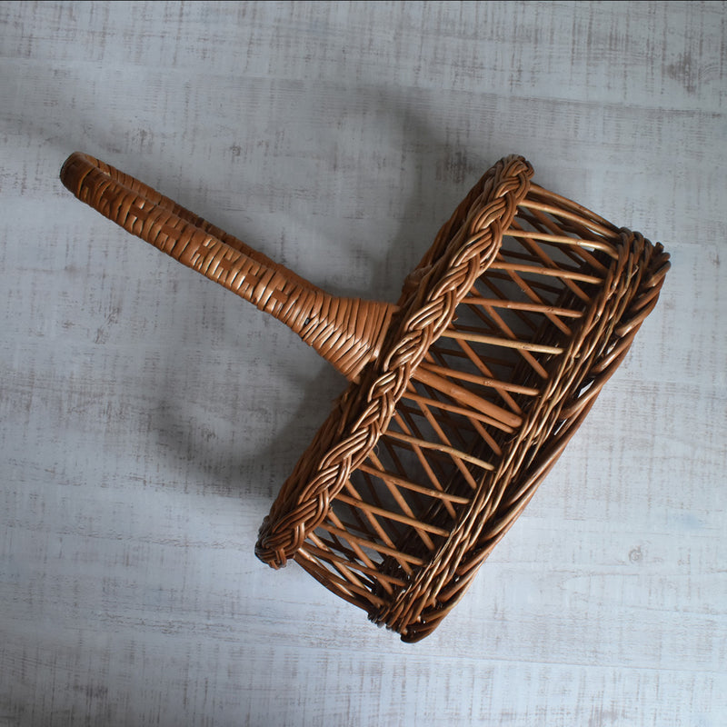 For vintage basket bottles