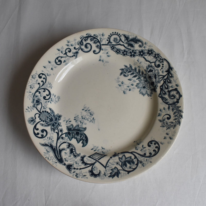 Antique Pedestal Plate, Choisy-le-Roi Sévigné