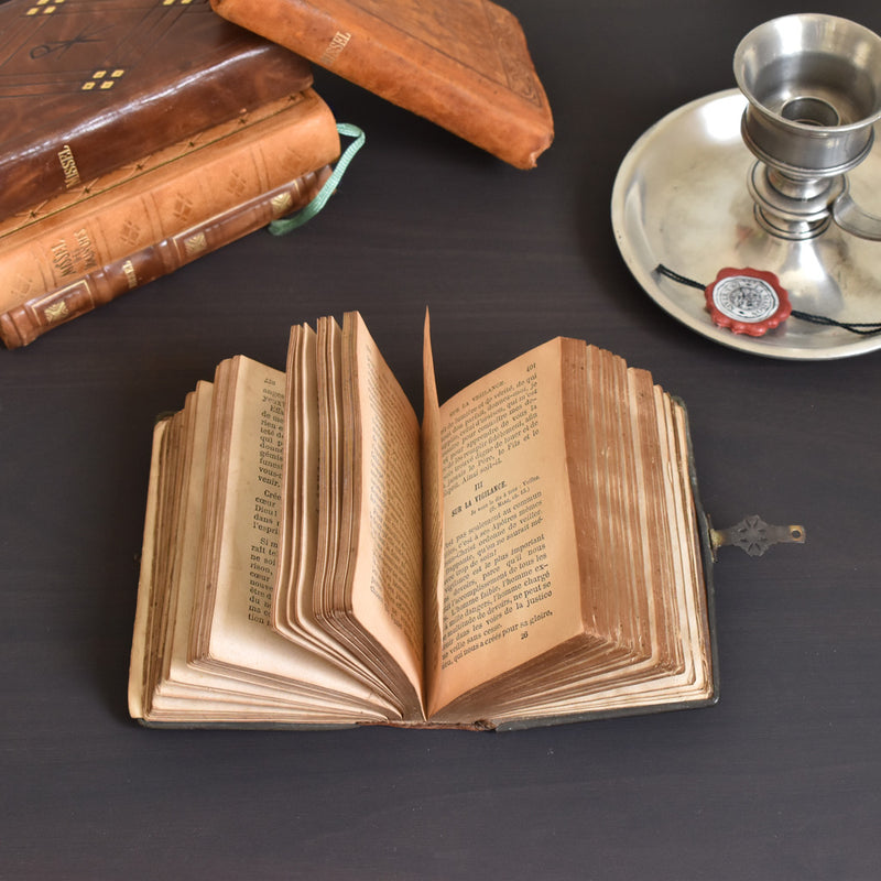 Antique book: Receuil de Prières