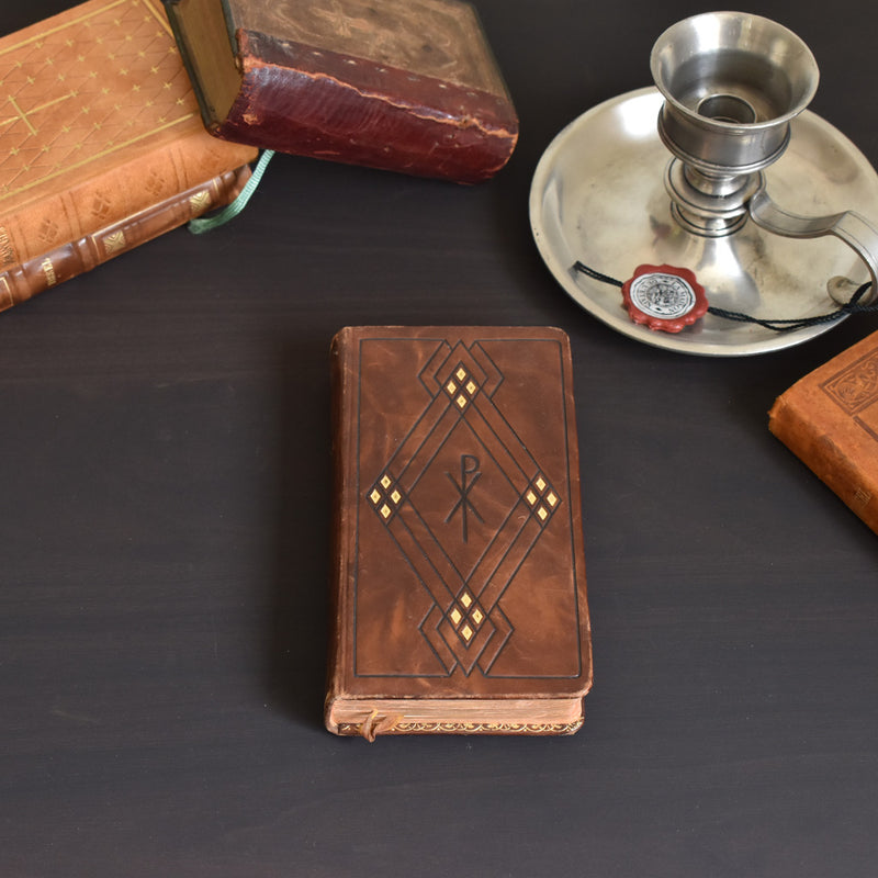 Vintage book: Missel de Christ Roi