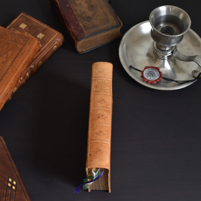 Vintage book: Missal for Sundays