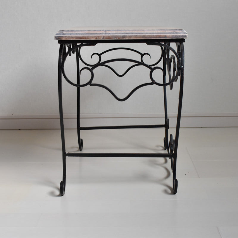 Vintage nesting tables