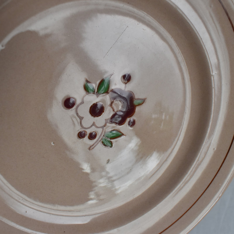 Antique footed plate, Longwy