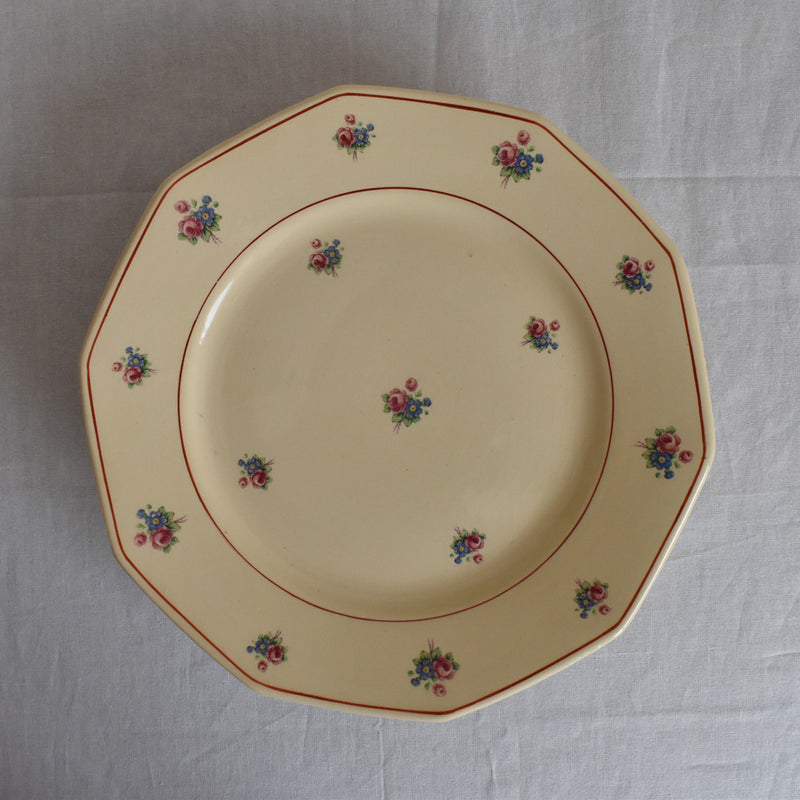 Antique Plate with Pedestal Mullanderoux