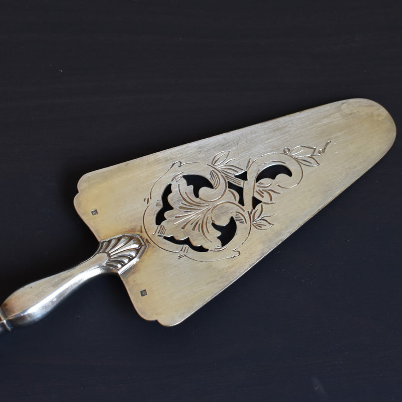 Cake server, silver