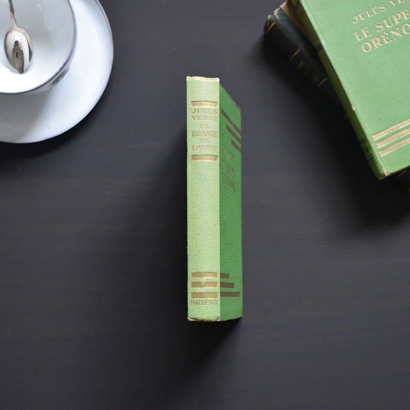 Vintage book: Jules Verne, A Drama in Livonia