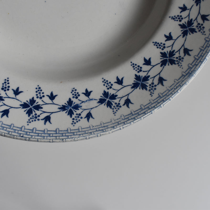 Vintage Deep Dish Moulin des Loups Bleuets H