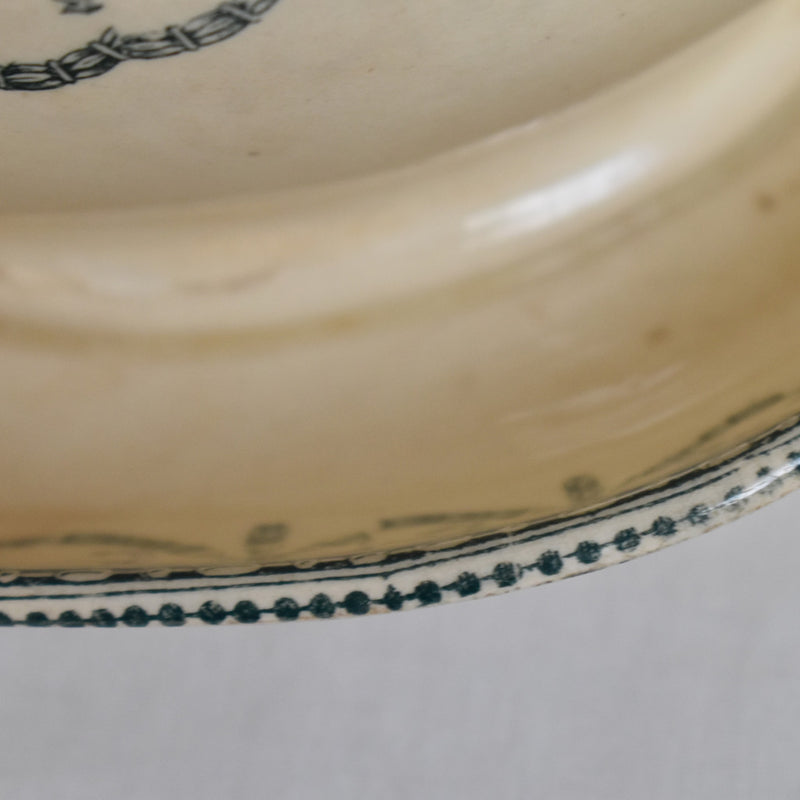 Antique sauce boat, Salins, Ruban