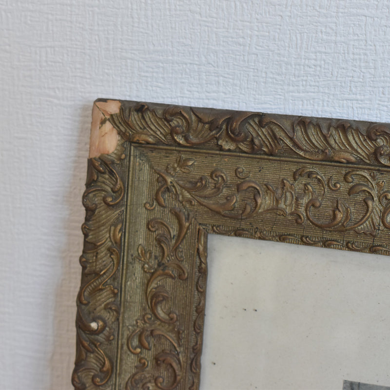 Antique frame with picture, Mon fiancé