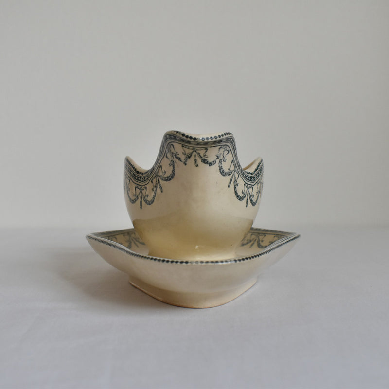 Antique sauce boat, Salins, Ruban