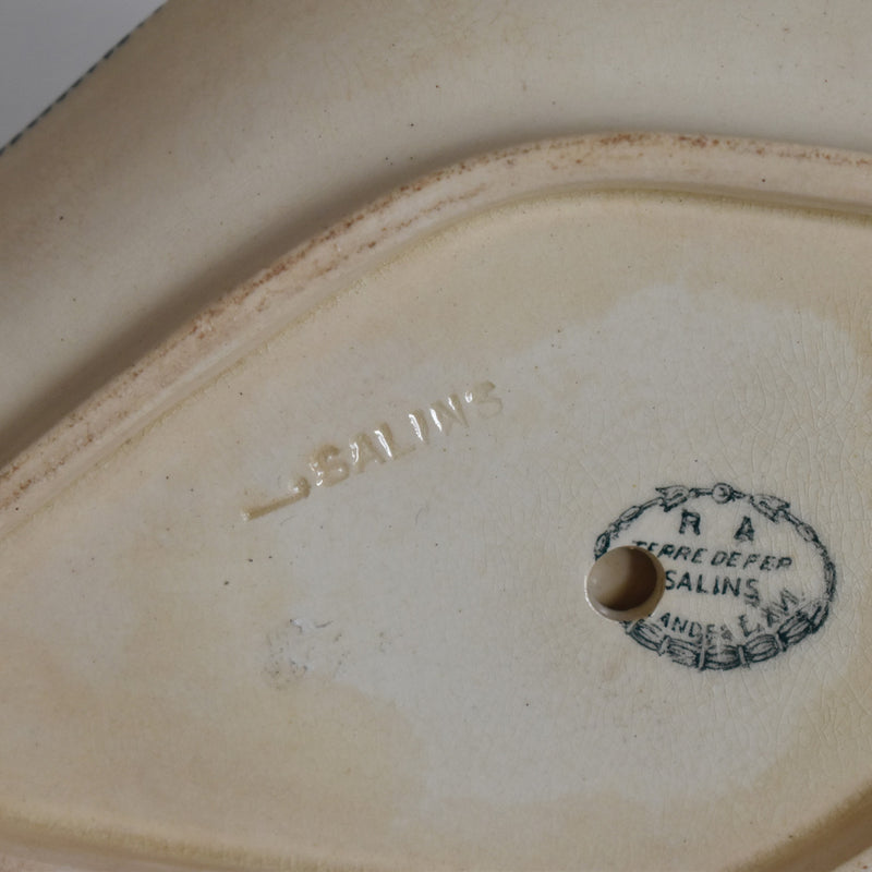 Antique sauce boat, Salins, Ruban