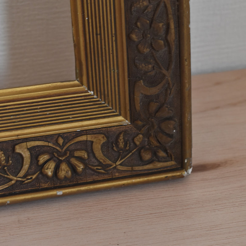 Antique Frame - Square Flower Motif