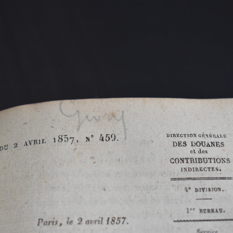 Antique book: Circulaires et Décrets