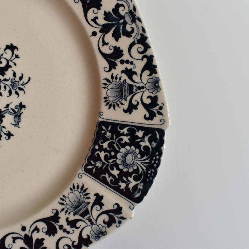 Antique plate E.Bourgeois (Gien) Ibis Carré Bleu B