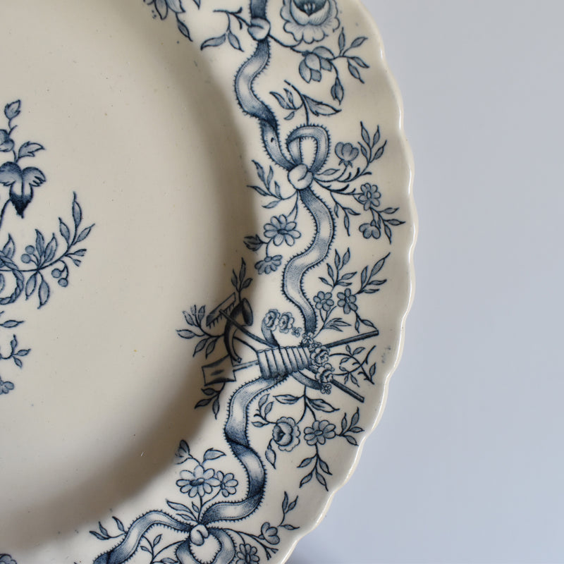 Antique Plate Longchamp Ruban