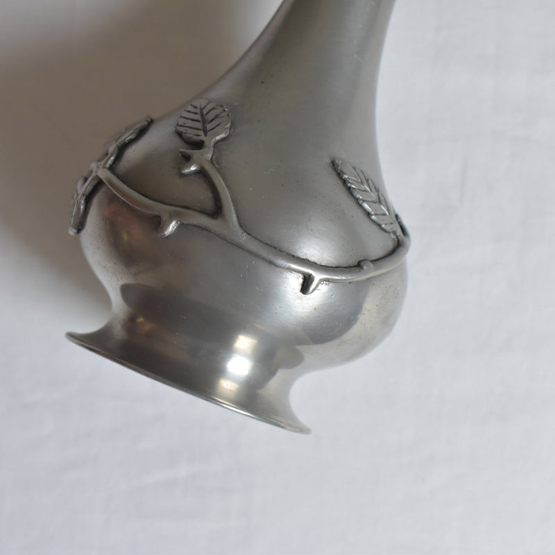 ヴィンテージピューター 花瓶 Rose Design(大阪店に展示中）