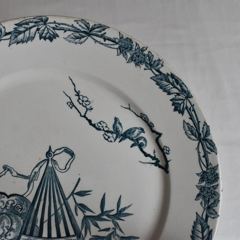 Antique plate Pecsonne Eventail