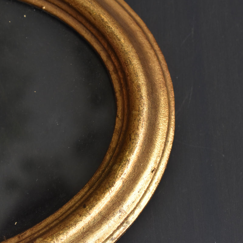 Vintage Frame Oval B