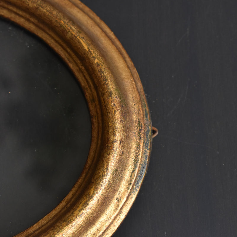 Vintage Frame Oval B