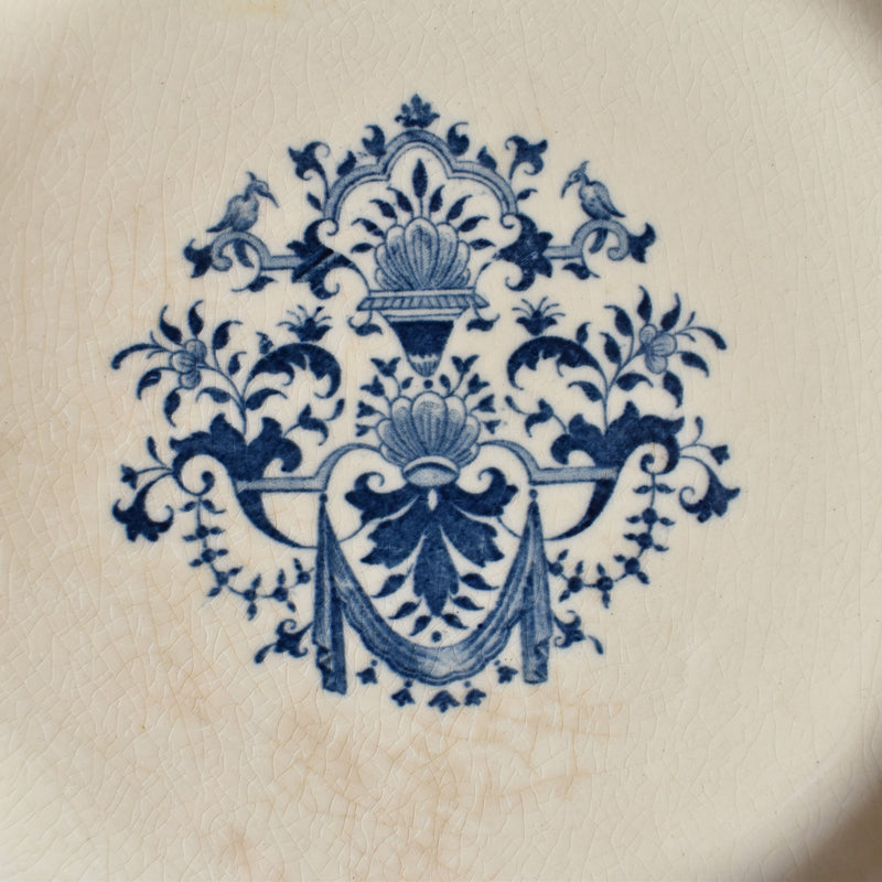 Antique Plate: E.Bourgeois (Gien) Ibis Carré Bleu A