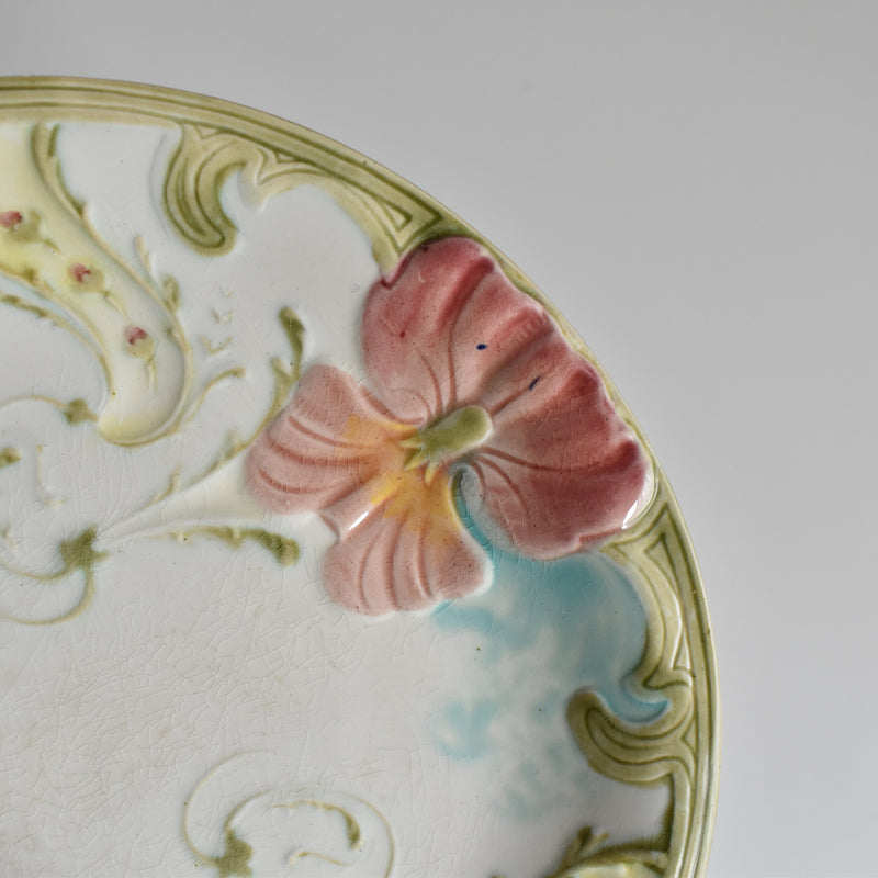 Antique dessert plate Lunéville Barbotine Pensée B