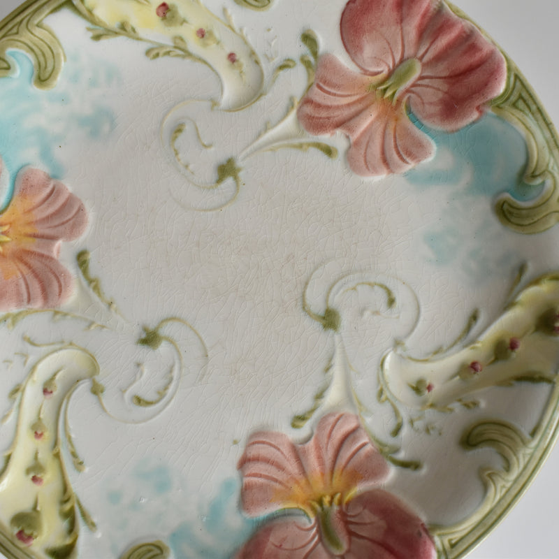 Antique dessert plate Lunéville Barbotine Pensée B