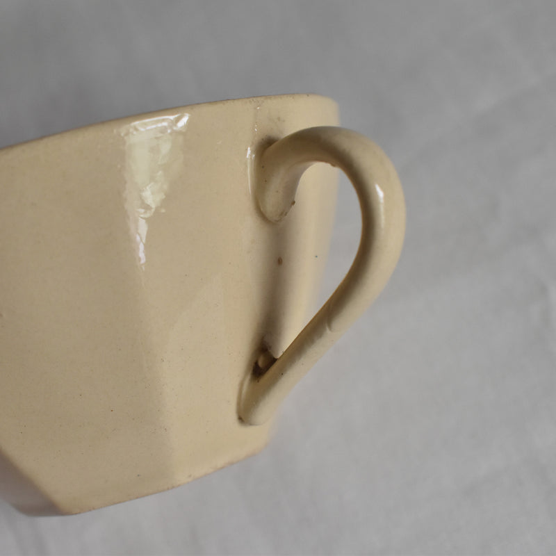 Antique Cup Badonviller Octogonal B