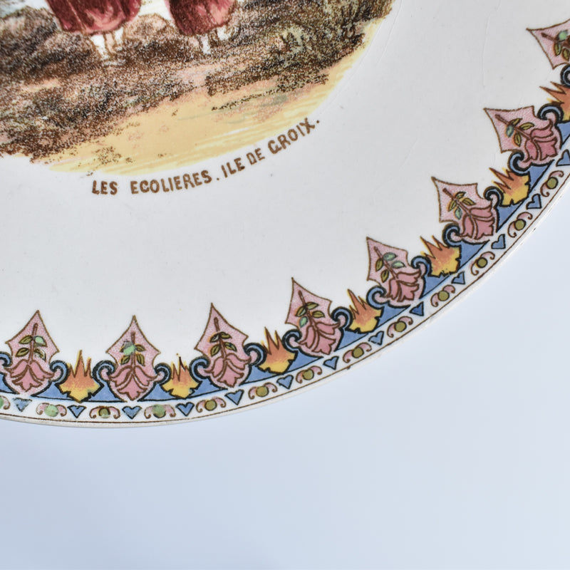 Antique decorative plate U&C Sarreguemines Les Ecolières Iles de Croix