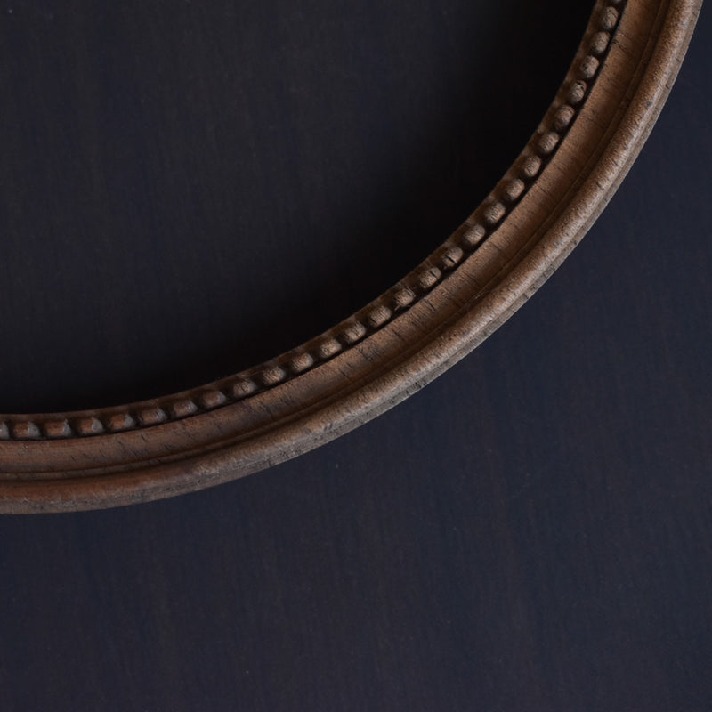 Antique Frame - Round Wood Dot