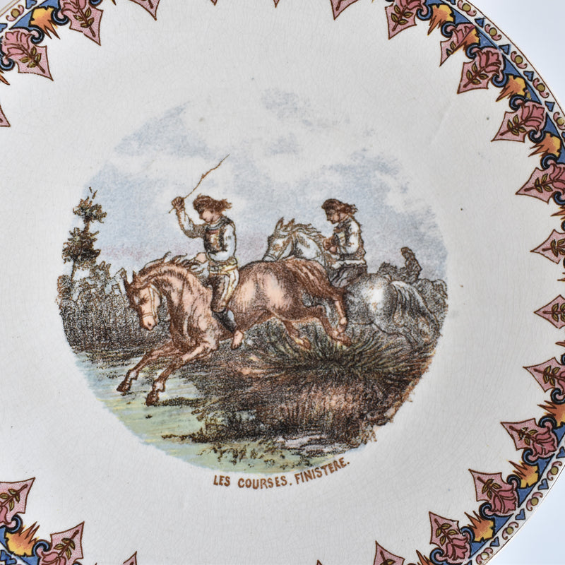 Antique decorative plate U&C Sarreguemines Les courses Finistere