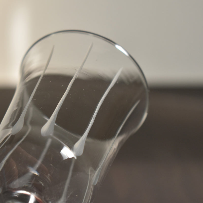 ヴィンテージグラス　脚付き　B