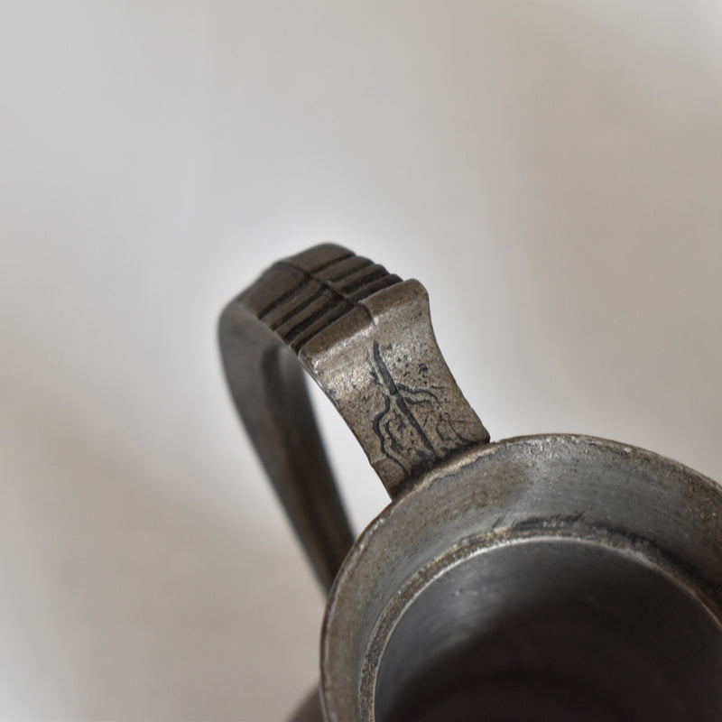 ヴィンテージピューター 計量カップ 2点セット