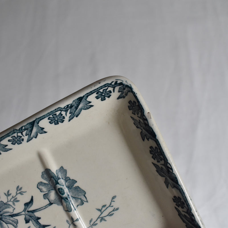 Antique Soap Dish, Saint-Amand, Anémone