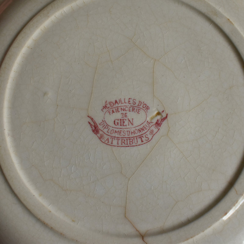 Antique Plate, Gien, Attributs