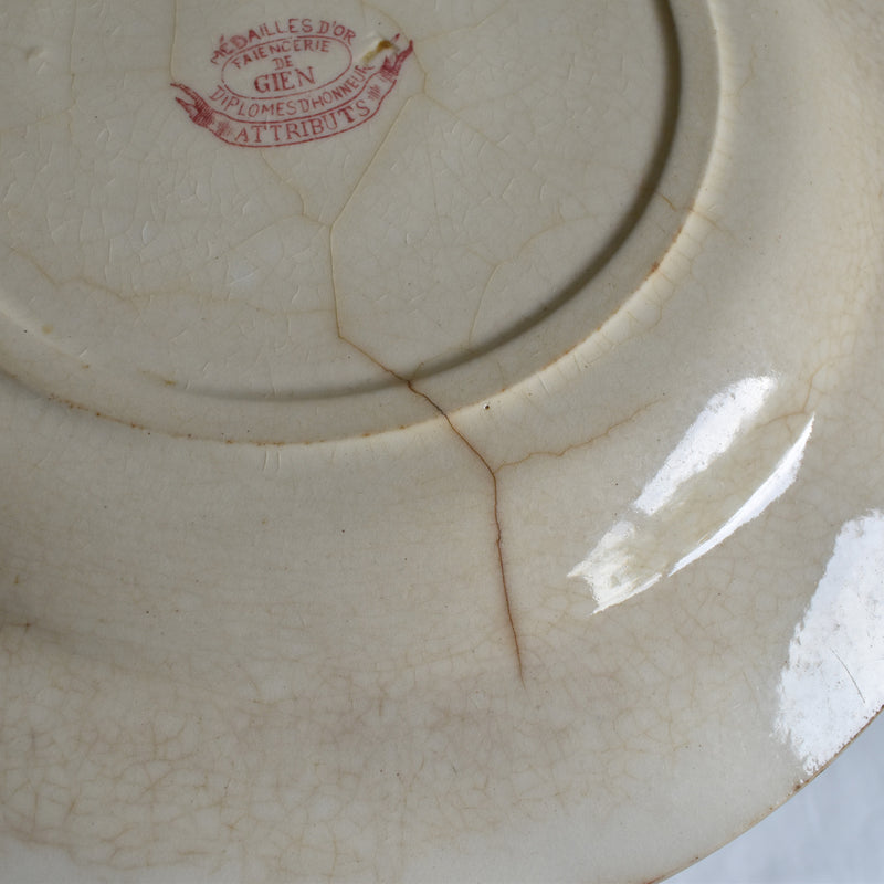 Antique Plate, Gien, Attributs