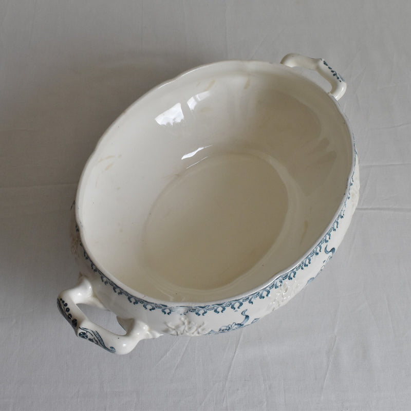 Antiques de Plaisir Large Longueuil Muguet (lily of the valley)