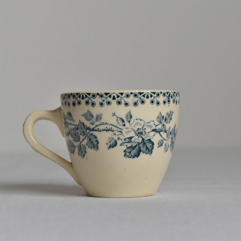Antique Cup Saint-Amand & Hamage Guadeloupe A