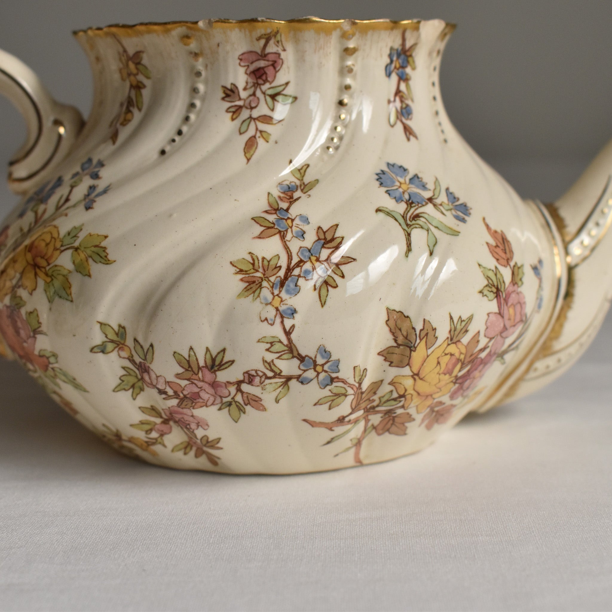 アンティークティーポット U&C サルグミンヌ Louis XV — Loane Interior