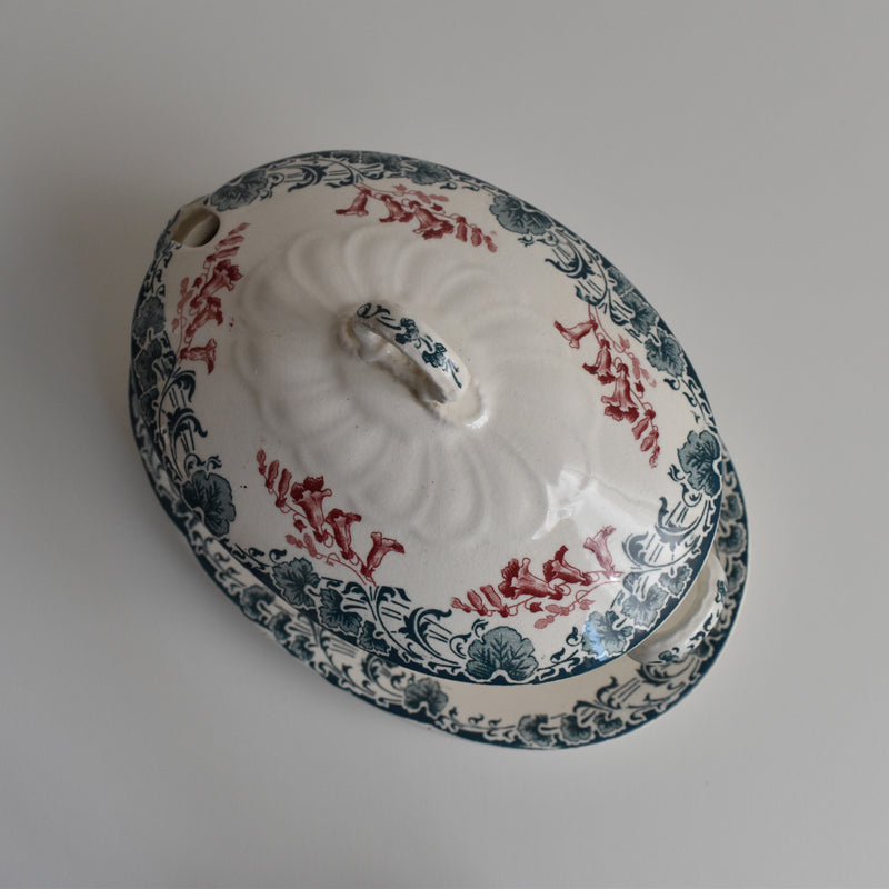 Antique sauce boat, Longwy, Carmen