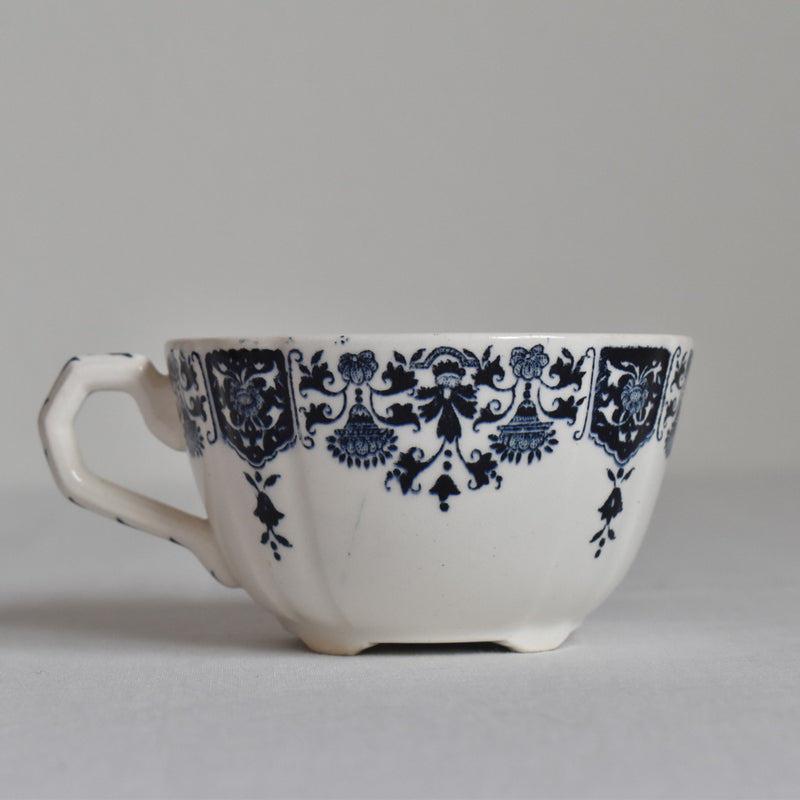 Vintage cup Gien
