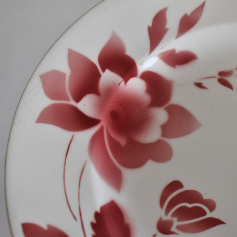 Vintage Plate Moulin des Loups Fleur Rouge C